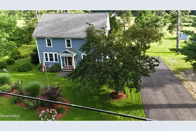 39 Cascade St, Pittsfield, MA 01201 - Photo 5