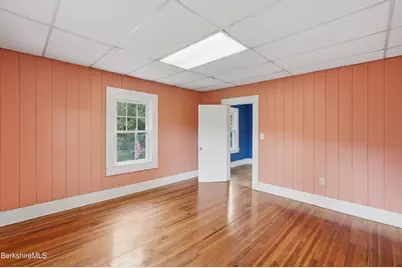 39 Cascade St, Pittsfield, MA 01201 - Photo 39