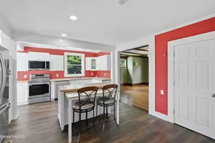 39 Cascade St, Pittsfield, MA 01201 - Photo 7