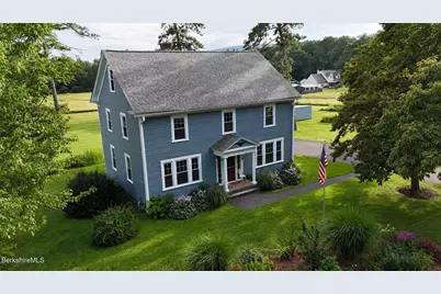 39 Cascade St, Pittsfield, MA 01201 - Photo 1