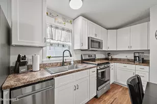 20 Pines Lodge Park Pl Pl, Williamstown, MA 01267 - Photo 7