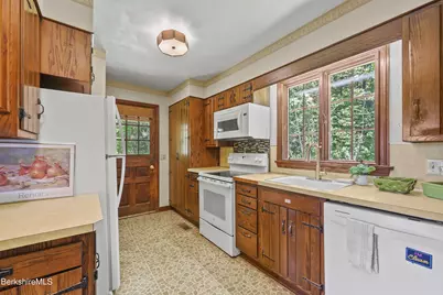 478 Washington Mountain Rd, Dalton, MA 01226 - Photo 13