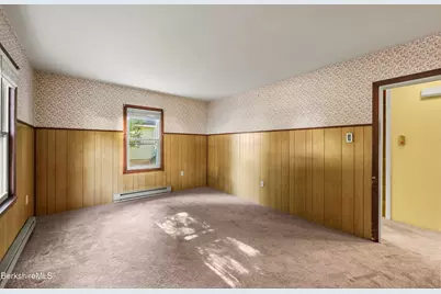 14 Stockbridge Ave, Dalton, MA 01226 - Photo 3