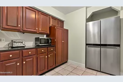 1 Eaton Ln, Pittsfield, MA 01201 - Photo 23