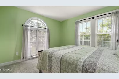 1 Eaton Ln, Pittsfield, MA 01201 - Photo 33