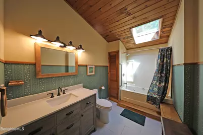 221 Old Queechy Rd, Canaan, NY 12029 - Photo 23