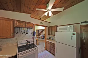 221 Old Queechy Rd, Canaan, NY 12029 - Photo 19