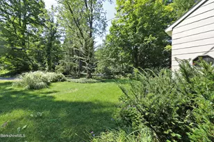 221 Old Queechy Rd, Canaan, NY 12029 - Photo 35