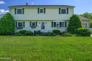 117 Lucia Dr, Pittsfield, MA 01201 - Photo 1