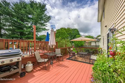 117 Lucia Dr, Pittsfield, MA 01201 - Photo 5