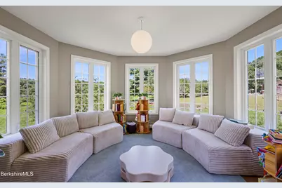 828 N Main St, Lanesborough, MA 01237 - Photo 9