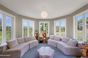 828 N Main St, Lanesborough, MA 01237 - Photo 9