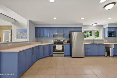 828 N Main St, Lanesborough, MA 01237 - Photo 11