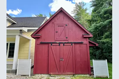 6 Redwood Ln, Sheffield, MA 01257 - Photo 3