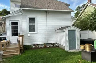 22 South St, North Adams, MA 01247 - Photo 27