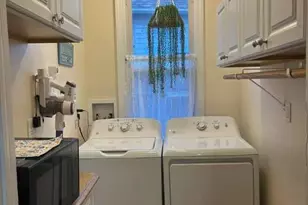 22 South St, North Adams, MA 01247 - Photo 9