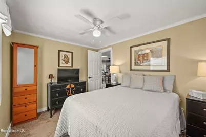 30 Cove Ln, Hinsdale, MA 01235 - Photo 23