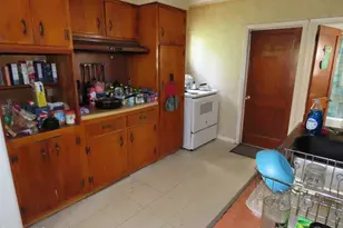 42 Prospect St, North Adams, MA 01247 - Photo 7