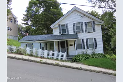 42 Prospect St, North Adams, MA 01247 - Photo 23