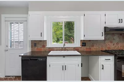500 Walker St, Lenox, MA 01240 - Photo 17