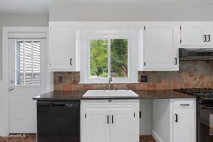 500 Walker St, Lenox, MA 01240 - Photo 17