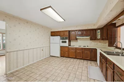 34 Baldwin Ave, Pittsfield, MA 01201 - Photo 25