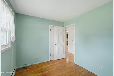 34 Baldwin Ave, Pittsfield, MA 01201 - Photo 15