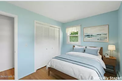 34 Baldwin Ave, Pittsfield, MA 01201 - Photo 9