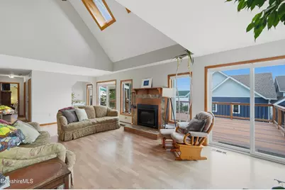 130 Ridge Ave, Pittsfield, MA 01201 - Photo 9