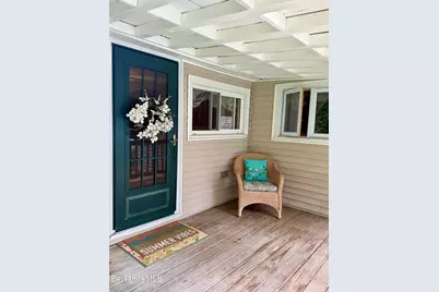46 Pinehurst Ave, Pittsfield, MA 01201 - Photo 7