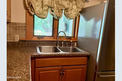 46 Pinehurst Ave, Pittsfield, MA 01201 - Photo 27