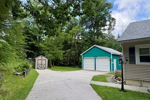 46 Pinehurst Ave, Pittsfield, MA 01201 - Photo 53