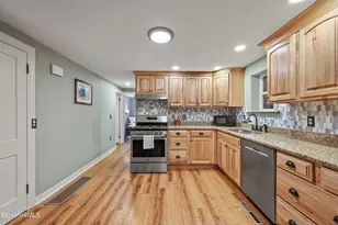 787 Churchill St, Pittsfield, MA 01201 - Photo 9