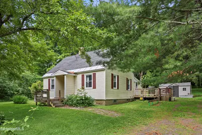 787 Churchill St, Pittsfield, MA 01201 - Photo 3
