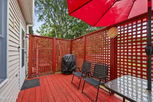 14 Clifford St, Pittsfield, MA 01201 - Photo 3