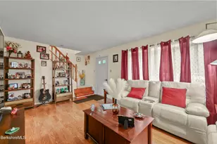 14 Clifford St, Pittsfield, MA 01201 - Photo 7