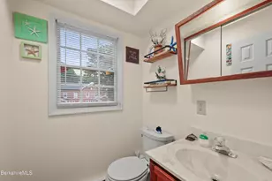 14 Clifford St, Pittsfield, MA 01201 - Photo 15