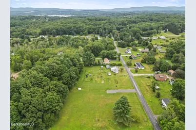 636 Hancock Rd, Pittsfield, MA 01201 - Photo 7