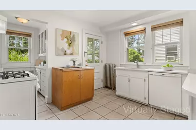 66 Emerson Ave, Pittsfield, MA 01201 - Photo 15