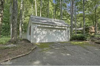 56 Victoria Ln, Lanesborough, MA 01237 - Photo 9
