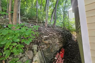 134 Meadow St, North Adams, MA 01247 - Photo 17