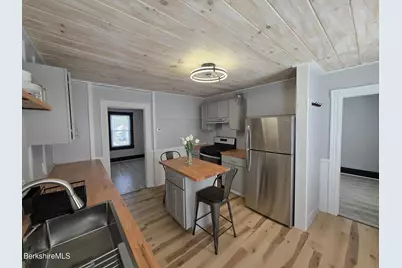 40 East Jordan St #4, Adams, MA 01220 - Photo 3