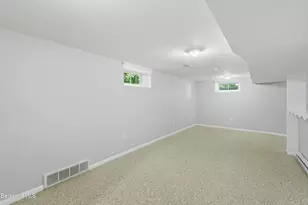 57 Alba Ave, Pittsfield, MA 01201 - Photo 31