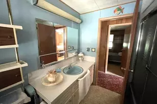 12 Apremont St, Adams, MA 01220 - Photo 29