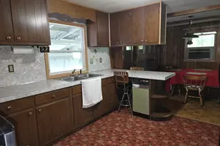 12 Apremont St, Adams, MA 01220 - Photo 31