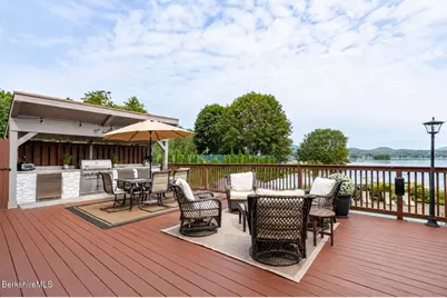 140 Hancock Rd, Pittsfield, MA 01201 - Photo 17