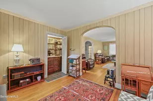 96 E Housatonic St, Pittsfield, MA 01201 - Photo 11