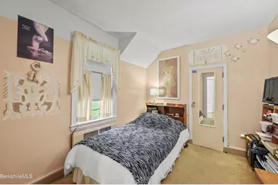 96 E Housatonic St, Pittsfield, MA 01201 - Photo 29