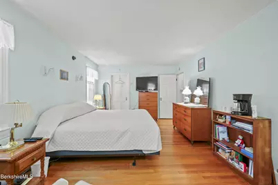 96 E Housatonic St, Pittsfield, MA 01201 - Photo 25