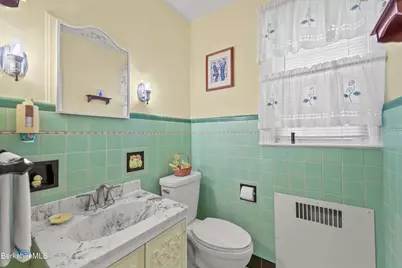 96 E Housatonic St, Pittsfield, MA 01201 - Photo 23